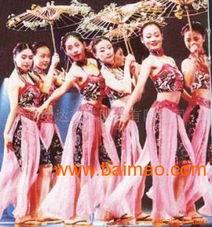 打造专业舞台形象 全方位演出服装供应与定制服务